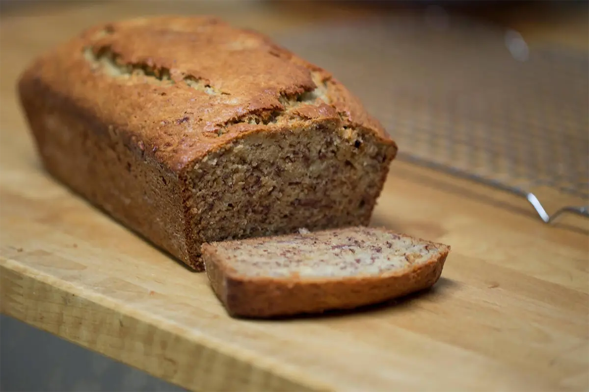 Baker setting oven for bread baking